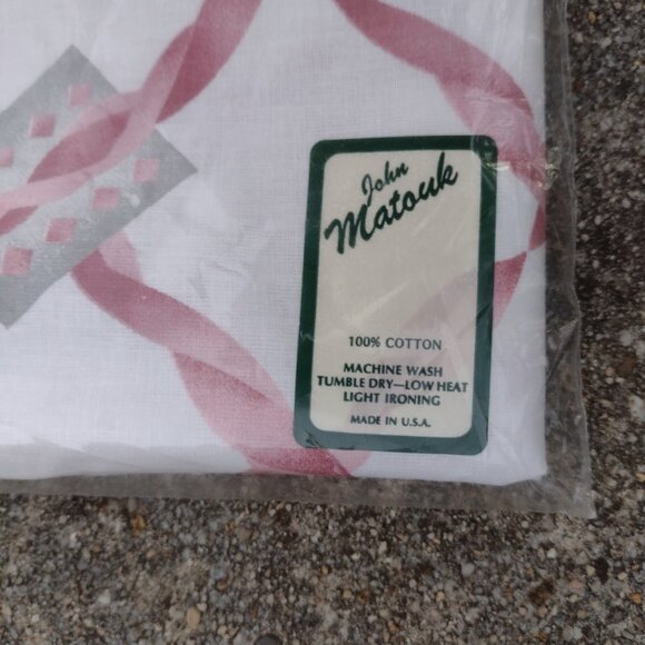 John Matouk 70” Round Cotton Tablecloth NWT Made in USA Novelty - Picture 3 of 6